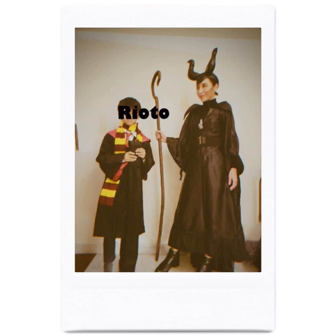 鈴木紗理奈さんのインスタグラム写真 - (鈴木紗理奈Instagram)「着るだけ着てみたハロウィン。  #riototomama」10月31日 23時07分 - munehirovoice
