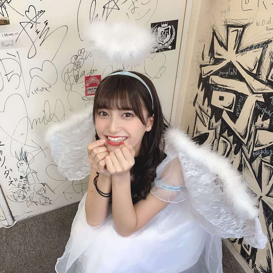 小山リーナさんのインスタグラム写真 - (小山リーナInstagram)「👼🏻 後ろががちゃがちゃしております、、笑 ・ ・ #ハロウィン #天使 #コスプレ #ハロウィンコスプレ #アイドル #高校生 #halloween #angel #followme #idol」10月31日 23時43分 - rina_koyama_box