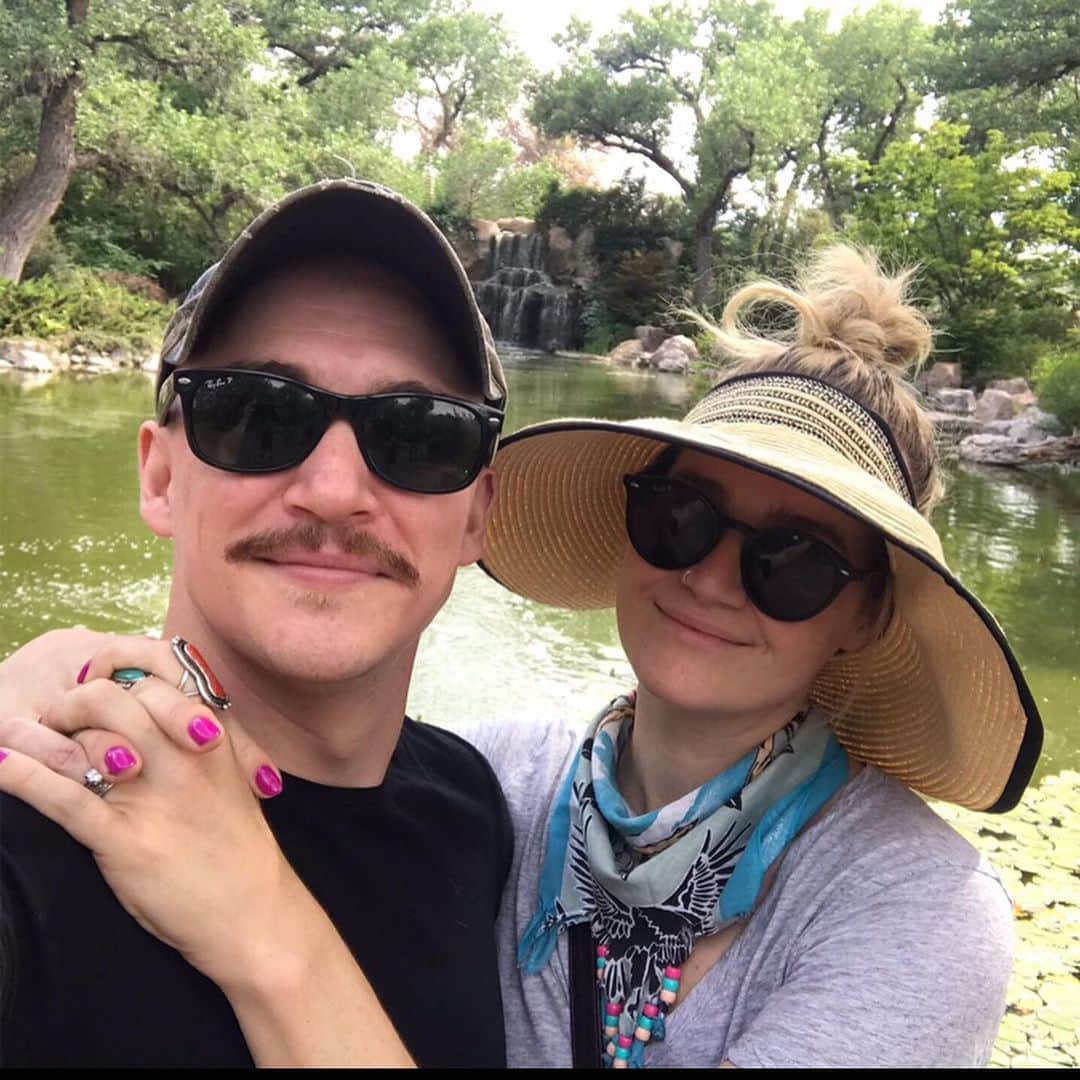 カイル・ガルナーのインスタグラム：「Today we celebrate the birth of @thegallnertribe she is my queen, she is a goat whisperer, an adventure partner, amazing mother, best friend, cuddle buddy, potential sturgis lady. You can take her out to a fancy dinner or she can drunkenly crush a cheese plate in a bar at 1:30am without giving a single f$&k. Basically what I’m saying is she is Beyoncé always..... happy birthday baby. Here’s to many more years of weird and wild adventures, to raising those boys into good men but still finding time to sneak away and to many more birthdays. Love you mama」
