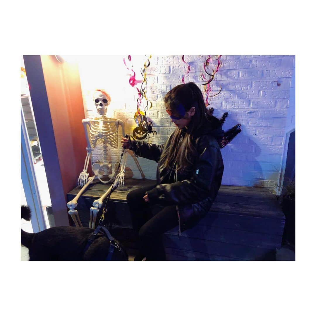 チョン・ソミンのインスタグラム：「짧고 굵게 Halloween🎃」