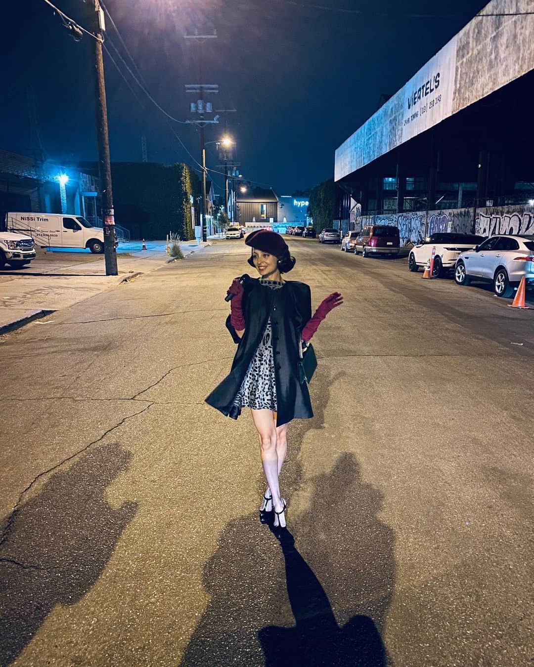 ニコール・リッチーのインスタグラム：「Hope everyone’s having a ⭐️MARVELOUS⭐️ Halloween」