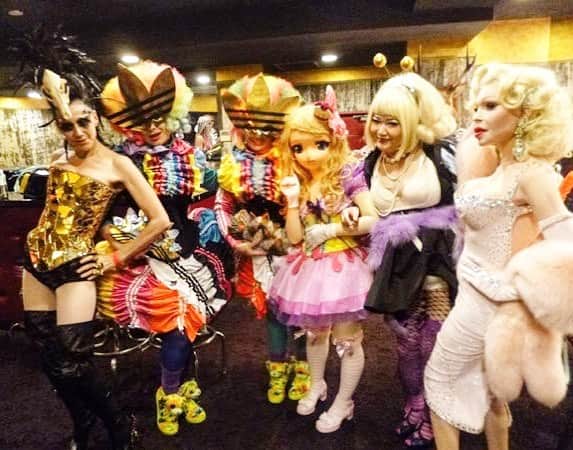 ジュン中山のインスタグラム：「See u tonight in nyc #Halloween #happyhalloween  pics:2013 in Tokyo @bartschland @amandalepore」