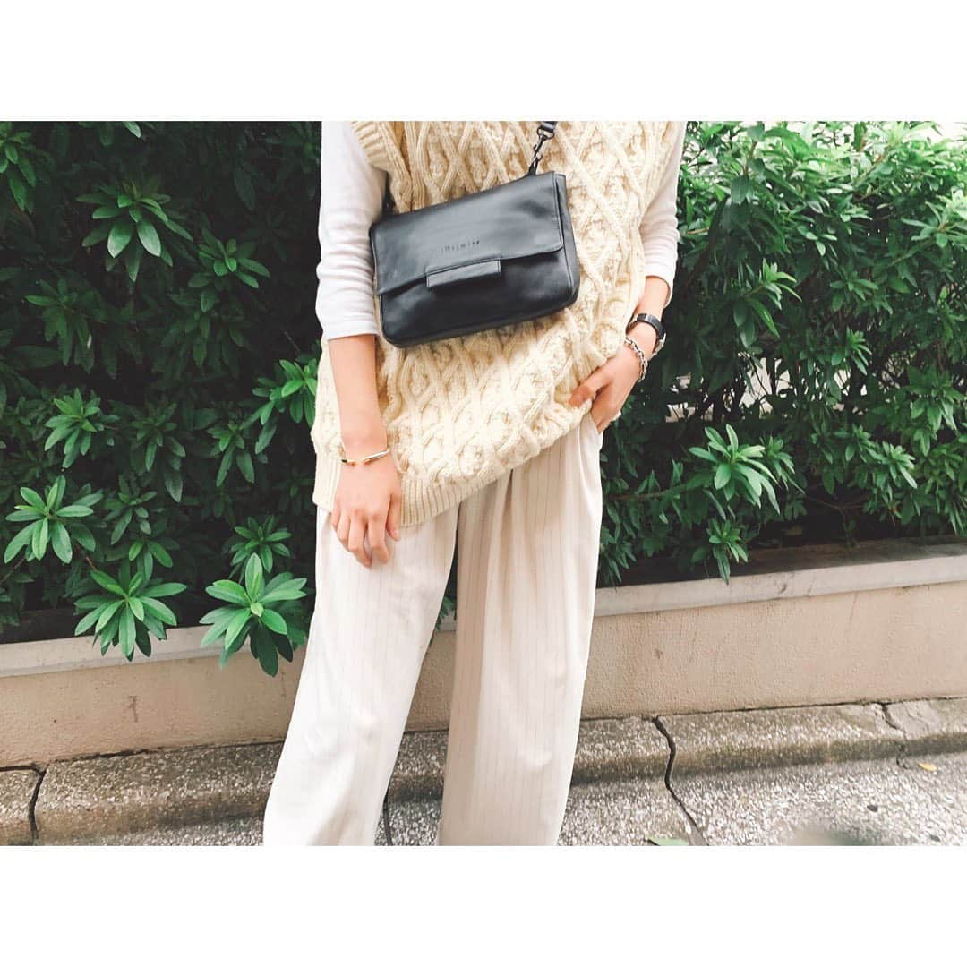 佐々木希さんのインスタグラム写真 - (佐々木希Instagram)「knit#AURALEE pants#iNtimité  bag#iNtimité  shoes#ASICS #のぞみの私服」11月1日 14時35分 - nozomisasaki_official