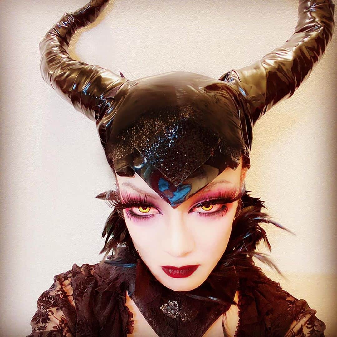 Kayaさんのインスタグラム写真 - (KayaInstagram)「#Halloween #Kaya #Maleficent #AngelinaJolie」11月1日 14時45分 - kaya_official_account