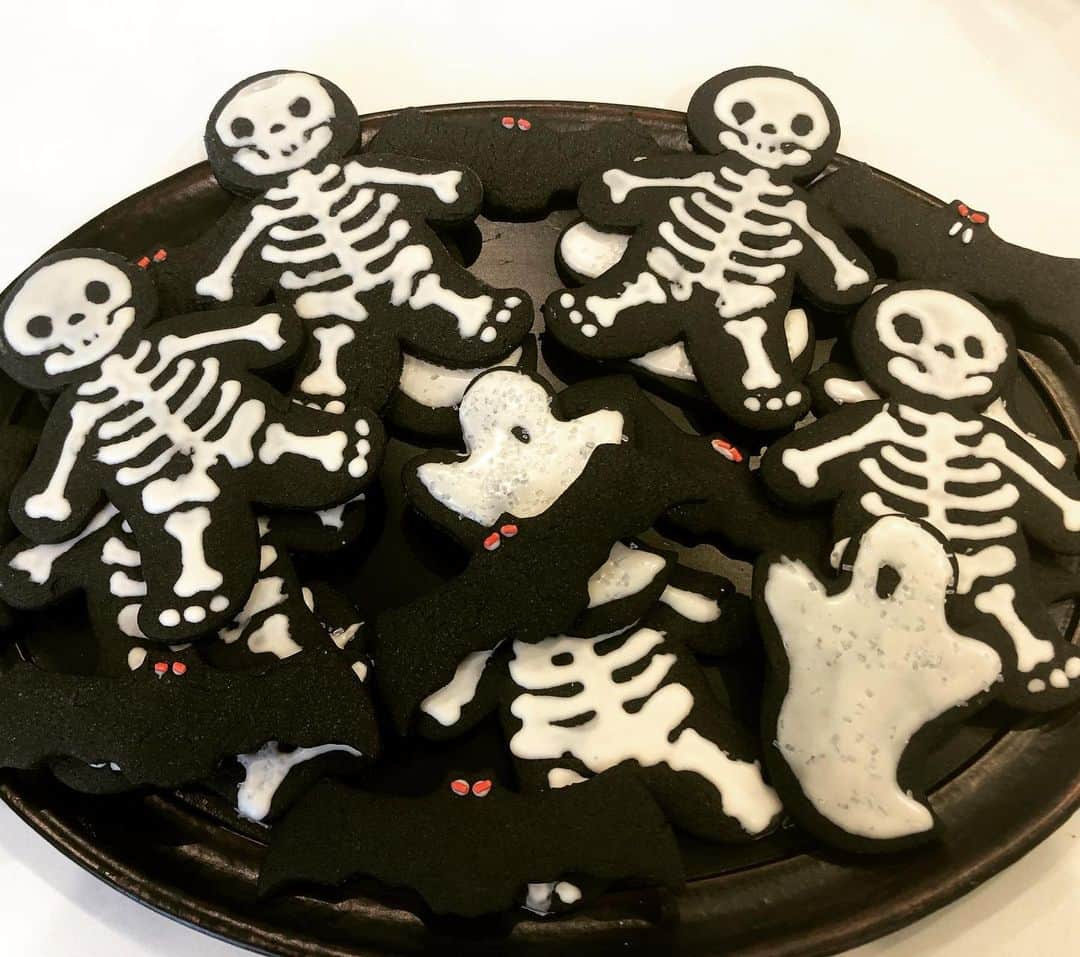 ジェリー・ライアンのインスタグラム：「🎃👻💀 HAPPY HALLOWEEN! 🎃👻💀」
