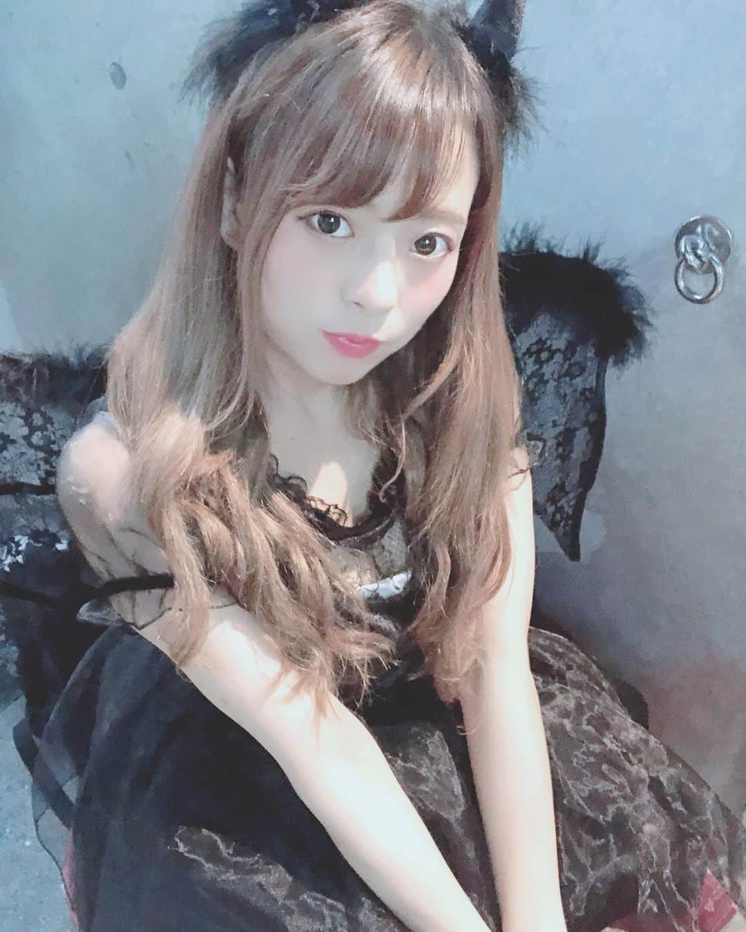 亀田ゆかりさんのインスタグラム写真 - (亀田ゆかりInstagram)「. . アルティメットハロウィン2019 大トリ嬉しかったなあ . 昨日はデビル😈！ 渋谷は大変やった🥺🥺 . みんなは何した？ . . #ハロウィン仮装 #悪魔  #ヘアメイク #オタク  #ピンク #ガーリー #コーデ  #彼女感 #サロンモデル ⠀ #モデル #アイドル #エイトフラッグ ⠀ #乃木坂46 #橋本奈々未  #halloween #photooftheday #instagood #instagood #japanesestyle #cute ⠀ #kawaii #like4like #like ⠀ #f4follow #followme ⠀ #beauty #selfie #pink ⠀ #instagood #hair #model ⠀ #idol」11月1日 7時23分 - yukari_ngzk