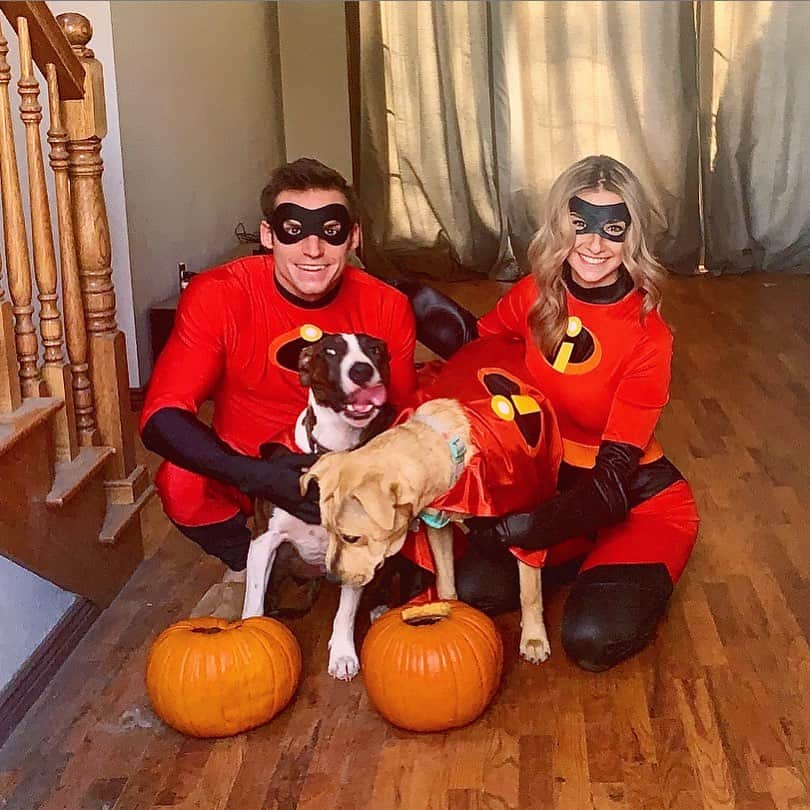 サミュエル・ミクラクのインスタグラム：「What an Incredible family! ☺️ Hope everyone’s sugar rush is as fulfilling as Marshall’s 😂」