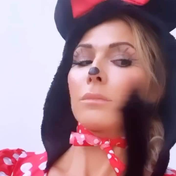 のインスタグラム：「. HAPPY HALLOWEEN!🎃👻 .」