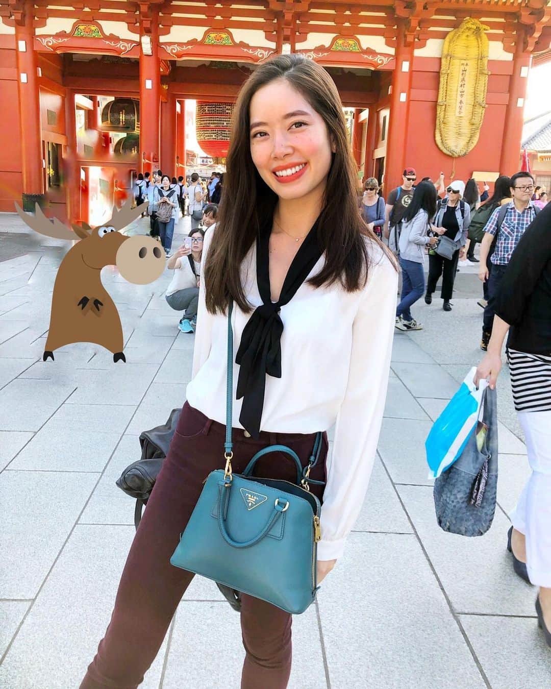のインスタグラム：「#Asakusa #お散歩 20mins walk from @thebarntokyo 🐒🚶🏻‍♀️✨ . . . . #afterworkactivity #happy #sunnyday #somuchfun #浅草で食べ歩き #幸せ」