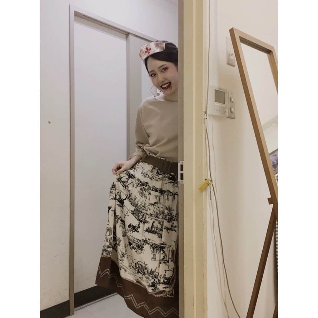 河村綾奈のインスタグラム：「今日も地に足つけてがんばります💪笑 9時〜RCCラジオ聴いてください(*^^*) #ごぜん様さま」