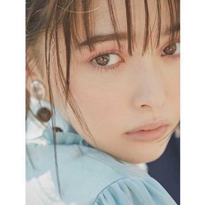 玉城ティナさんのインスタグラム写真 - (玉城ティナInstagram)「@moremagjp  HM @kawashimanozomi_official  stylist @mar_it photo @yasuhisa_kikuchi  河嶋さんの連載ページ☺︎☺︎」11月1日 11時12分 - tinapouty