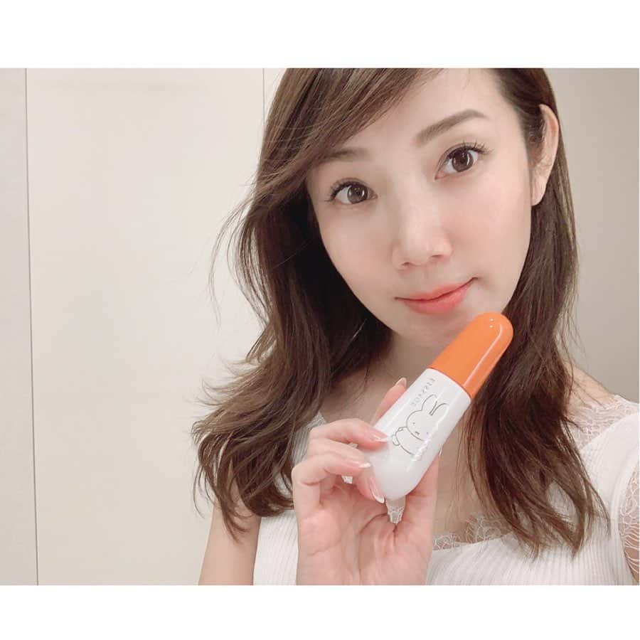 のインスタグラム：「・ ・ 先日、お招きいただき リサージミルクオイル ミッフィーデザイン発表会に ご招待頂きました。 ・ ・ 実はリサージのミルクオイルは お気に入りで使っていた愛用品♡ ・ オイルインだけどベタつきやテカりがないの✨ 朝のお手入れに特に欠かせないアイテム！ ・ 軽いテクスチャーなのにしっかり伸びて心地よく 使用感が大好きなミルクオイル⁎⁺˳✧༚ ・ ・ イベントではスキンケアの仕方なども 教えていただいたので  ミルクオイルを ✳︎斜め45度にあげるように ✳︎気になる箇所には重ねて ✳︎とんとん…と優しく叩き込むように ・ これまでより意識しながら使い込んでいます。 ・ ・ これからどんどん乾燥が気になる季節になるので お肌と向き合う時間、 大切に過ごしていこうと思います♡ ・ ・ #リサージ #ミルクオイル #もっちりハリ肌 #ミッフィー #保湿 #スキンケア #美肌 #beauy #lissage #skincare  @lissage_official ﻿」