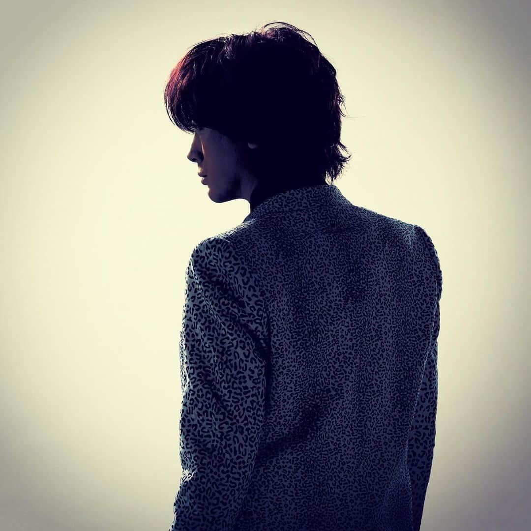 PRINCE OF LEGENDさんのインスタグラム写真 - (PRINCE OF LEGENDInstagram)「.﻿ ６ days...🥂﻿ ﻿ #PRINCEOFLEGEND﻿ #プリレジェ」11月1日 12時10分 - prince.of.legend