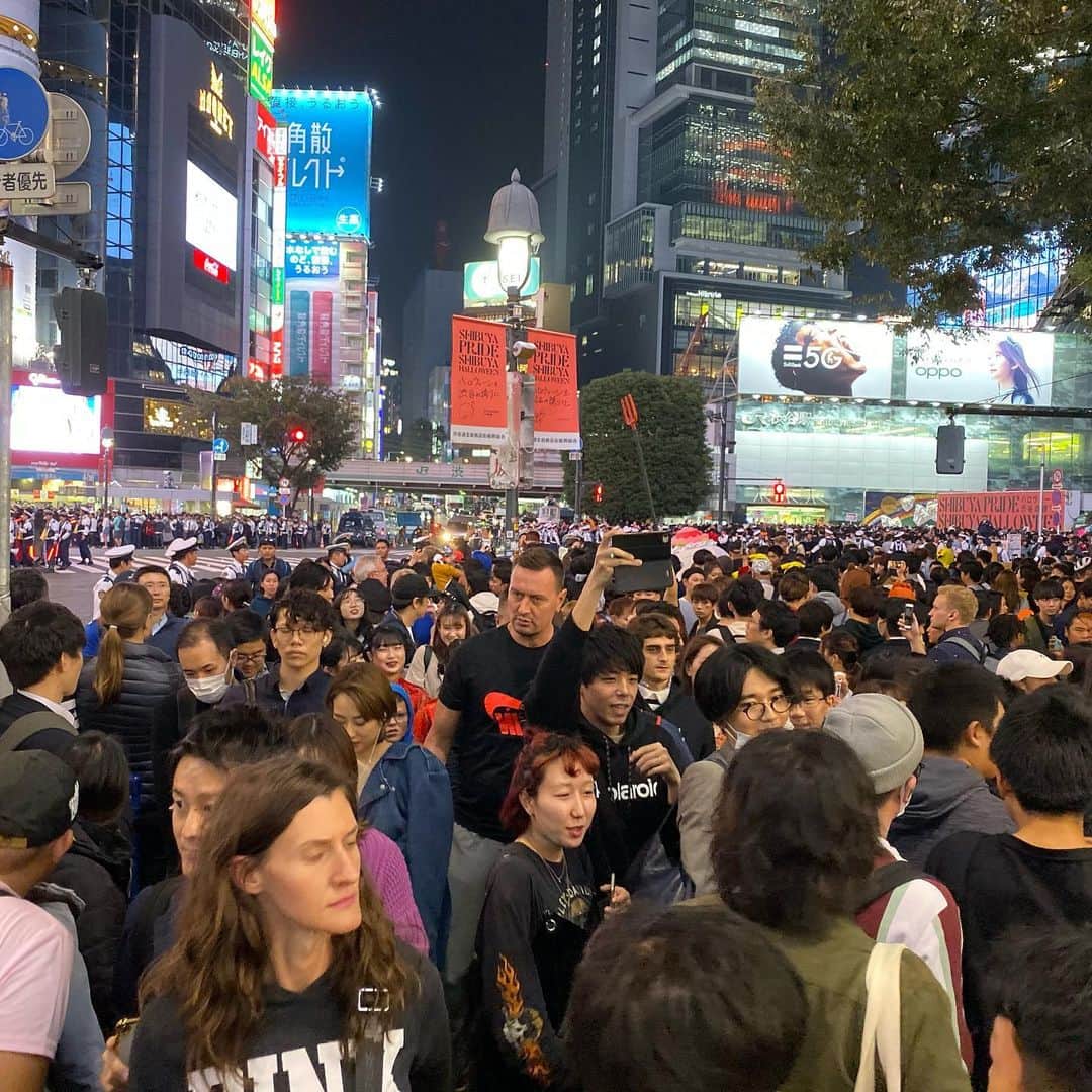 のインスタグラム：「ハロウィン渋谷2019😅」
