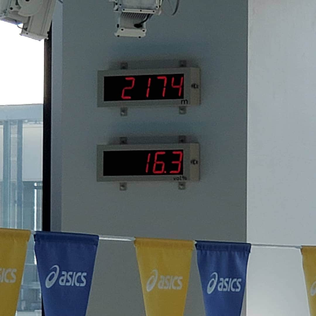 鈴木聡美さんのインスタグラム写真 - (鈴木聡美Instagram)「今日からオープンのアシックスの新施設 【ASICS Sports Complex TOKYO BAY】にて低酸素トレーニングを体験させて頂きました！ 標高2000m超えはおよそ9年振りで、あの息苦しさが一気に蘇りました😵(笑) でもその分、自分の弱い部分も明確に見えましたのでこのタイミングで来れて本当に良かったです！💪 皆様も是非お越し頂き、体験してみてください！ https://sports-complex.asics.com/sp/ #asics」11月1日 13時17分 - satomin01b