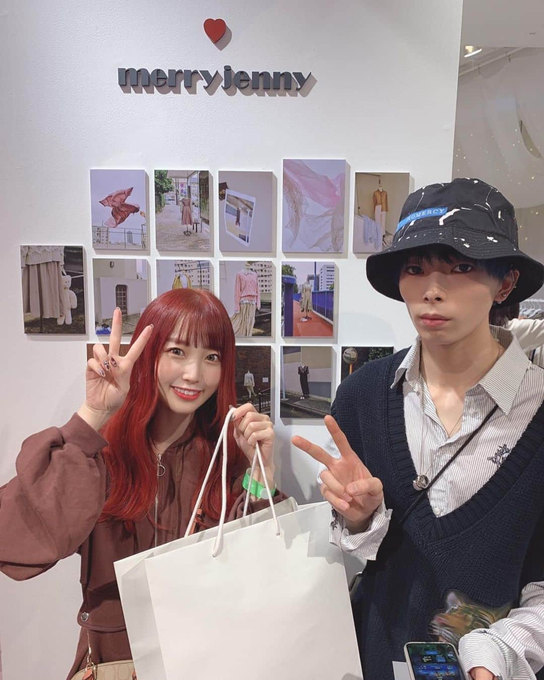 ふくれなさんのインスタグラム写真 - (ふくれなInstagram)「大好きな @jouetie_official と @merryjenny_instagram の展示会に行ってきました💗💗💗 めちゃくちゃ可愛いのばっかりでオーダーいっぱいした⤴︎⤴︎ M君は付いてきてくれた😂優しい」11月1日 23時17分 - fukurena