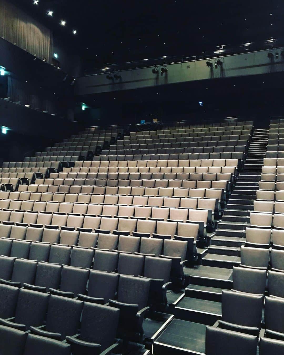 角田晃広さんのインスタグラム写真 - (角田晃広Instagram)「新潟公演終了！ ありがとうございました。 いつかおもいっきり食べてみたい。  #東京03#へぎそば#そばアレルギー#人間味風#次は北海道」11月2日 0時03分 - akihiro_kakuta