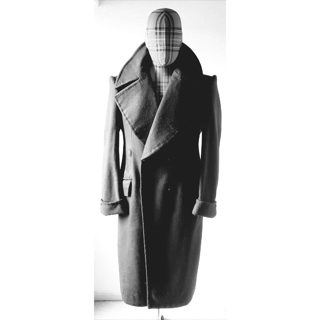 信國太志のインスタグラム：「#greatcoat #coat #mensfashion #bespoke #tailor #sartorial」