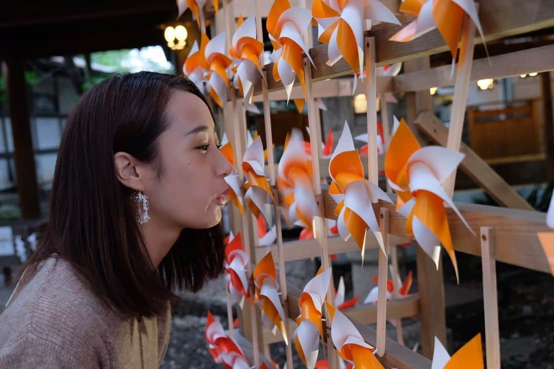 筒井萌子さんのインスタグラム写真 - (筒井萌子Instagram)「* 神社巡り⛩ ↬氷川神社(埼玉県) 御朱印が少しづつ増えていく◡̈⋆ 可愛いおみくじがあったからやってみた♪ ・ #筒井萌子 #女優 #actress #モデル #model #岡山  #shooting #instagood #instalike #converse #撮影 #followme #instalike #ゴルフ #ゴルフ女子 #ゴルフコーデ #골프 #좋아요반사 #좋아요그램 #좋아요환영 #데일리그램 #패션 #오오티디 #카페 #THREE #three #クリスマスコフレ　#threeクリスマスコフレ」11月1日 17時09分 - tsutsui.moeko.o