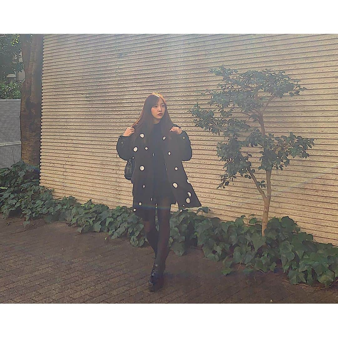 板野友美さんのインスタグラム写真 - (板野友美Instagram)「👗👠 #jaket @fray_id  #shoes @stellamccartney  #ootd #友Style」11月1日 17時39分 - tomo.i_0703