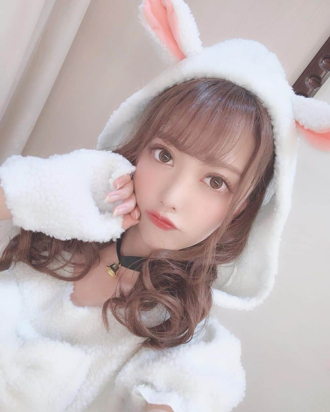 山村ゆりかさんのインスタグラム写真 - (山村ゆりかInstagram)「ひつじだメェ〜🐏 . . . #ひつじ #sheep #仮装 #コスプレ #cosplay #ハロウィン #ハロウィンコスプレ #ハロウィン仮装 #halloween #halloweencostume #ライブ #live #minisukapolice #ミニスカポリス #japanesegirl #idol #アイドル」11月1日 18時05分 - rika_m_1221