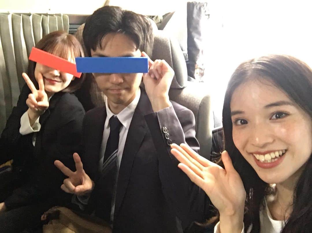 仮谷せいらのインスタグラム：「Odora Never CryのMVで かっこよく踊ってくださったお2人👫  長い時間誰かと一緒に撮影！って 今まであんまり無かったので ワイワイ楽しかったです🥴💓 .❤️ @shiningmiy ..💙 @taito_minamoto ...🎥 @yuji_motoyoshi ....💄 @fuuka0307」