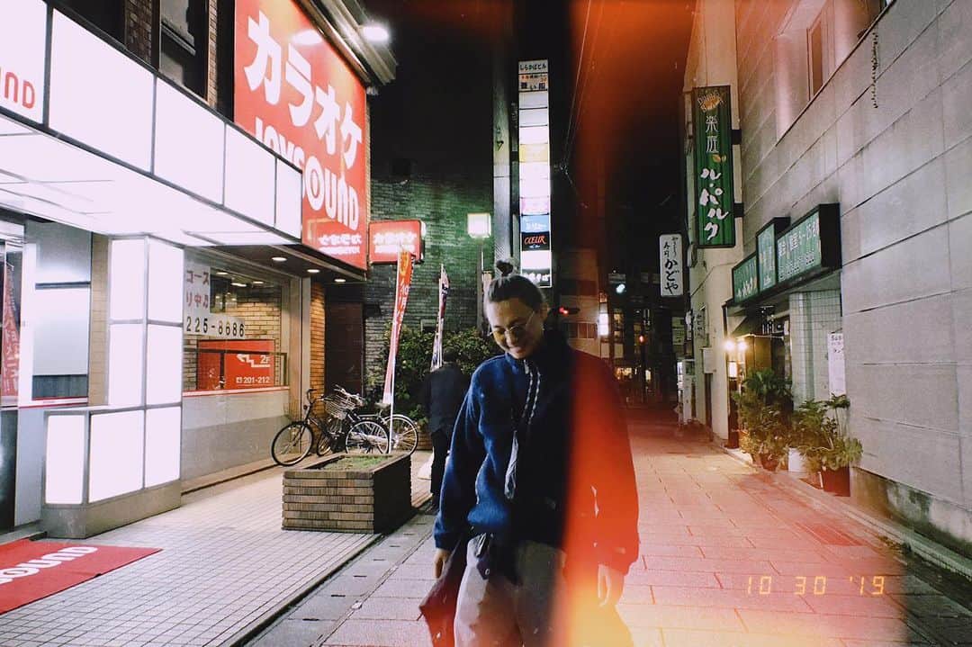 のインスタグラム：「、﻿ この前、家族に会いに行った写真。  本日21:00〜﻿ リニューアルしたYouTubeRadio 花田優一のナマイキですみません！﻿ 配信です！是非きいてください！！﻿ ﻿ 👊👊👊👊👊👊👊👊👊👊👊👊👊﻿ ﻿ ﻿ 毎週金曜日２１：００〜﻿ 「花田優一のナマイキですみません」﻿ YouTube﻿ YUICHI HANADA Official Channel﻿ ﻿ https://www.youtube.com/channel/UC_tEsuBWkDUmsTylTzaDPdg?view_as=subscriber﻿ ﻿ ﻿ #shoes #craftsman #japan #ナマイキですみません #yuichihanada #radio #youtube #teamnamaiki﻿ ﻿」