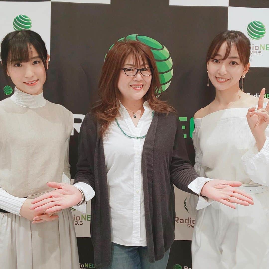 長谷川萌美さんのインスタグラム写真 - (長谷川萌美Instagram)「. . Radio NEO 【MUSIC GARAGE】 #ネオガレ の公開生放送に 出演させて頂きました！ . お越し下さった方、お聴きくださった方、お便り下さった方も、ありがとうございました☺︎♡ .  #佐野瑛厘 さんと✨ 沢山お話しさせて頂き、 話し足りなかったくらいでした！ またよろしくお願いいたします！ 今の地元の長岡花火も見て頂きたいなぁ☺︎ . 曲「遠いところへ行くのでしょう」をフルで歌わせて頂きありがとうございました！ . .  #イオンモール常滑 #ビタスイ #radioneo795 #radiko #遠ラブ #名古屋」11月1日 20時53分 - moemi_hasegawa