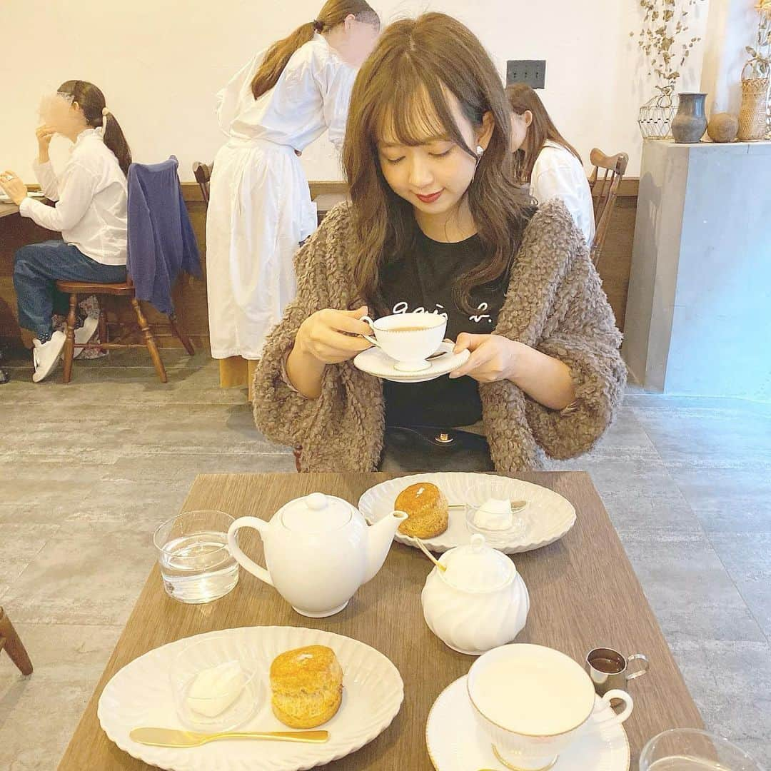 haruさんのインスタグラム写真 - (haruInstagram)「ㅤㅤㅤㅤㅤㅤㅤㅤㅤㅤㅤㅤㅤ ㅤㅤㅤㅤㅤㅤㅤㅤㅤㅤㅤㅤㅤ ㅤㅤㅤㅤㅤㅤㅤㅤㅤㅤㅤㅤㅤ #おはるカフェめぐり  ㅤㅤㅤㅤㅤㅤㅤㅤㅤㅤㅤㅤㅤ 11月🍁今月もよろしくお願い致します🙇‍♀️💕 ㅤㅤㅤㅤㅤㅤㅤㅤㅤㅤㅤㅤㅤ ㅤㅤㅤㅤㅤㅤㅤㅤㅤㅤㅤㅤㅤ 今回のかふぇれぽは 蔵前カフェ𓂅 ˒˒ ㅤㅤㅤㅤㅤㅤㅤㅤㅤㅤㅤㅤㅤ﻿ 菓子屋シノノメの跡地にできた #茶室小雨 🧡 ㅤㅤㅤㅤㅤㅤㅤㅤㅤㅤㅤㅤㅤ 行きたかったところに はるさんと行けて幸せだったし こだわりのつまった スコーン 美味しかったです🥺💕 ㅤㅤㅤㅤㅤㅤㅤㅤㅤㅤㅤㅤㅤ 最後楽しすぎて爆笑しております🤣🤣🤣 ㅤㅤㅤㅤㅤㅤㅤㅤㅤㅤㅤㅤㅤ チーズケーキもたべたいし またいかなくちゃ☺️🧡( 笑 ) ㅤㅤㅤㅤㅤㅤㅤㅤㅤㅤㅤㅤㅤ  ㅤㅤㅤㅤㅤㅤㅤㅤㅤㅤㅤㅤㅤ ㅤㅤㅤㅤㅤㅤㅤㅤㅤㅤㅤㅤㅤ  #東京カフェ#tokyocafe#蔵前カフェ#カフェめぐり#蔵前カフェ巡り #haru3cafe ㅤㅤㅤㅤㅤㅤㅤㅤㅤㅤㅤㅤㅤ」11月1日 21時52分 - __haru3