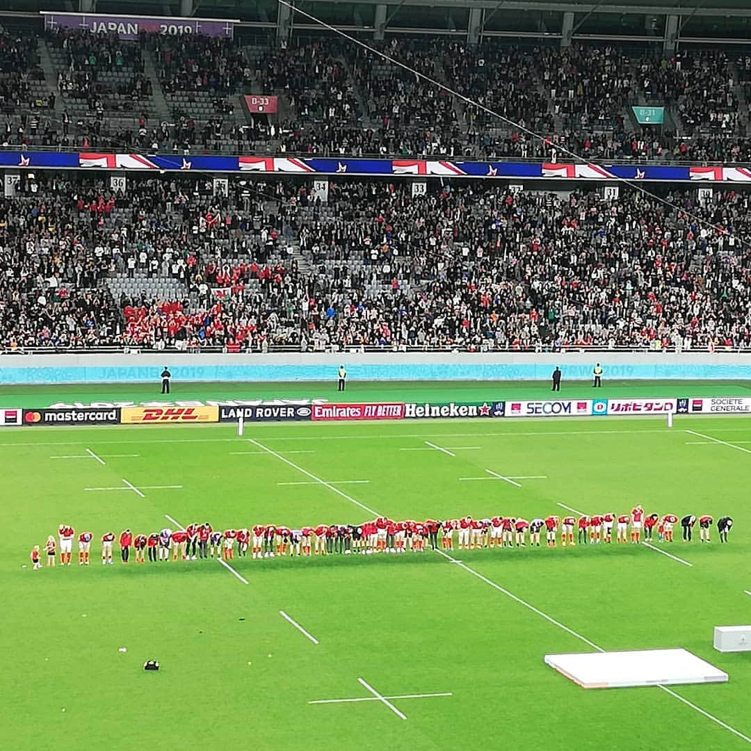 小尾渚沙さんのインスタグラム写真 - (小尾渚沙Instagram)「ラグビーW杯３位決定戦！ 今日はプレスとして行かせて頂きました！ （ビールはお預け☆笑） . 40-17で、ニュージーランドが銅メダルを獲得！ このオールブラックスを封じ込めたイングランドは、明日の決勝でどんな闘いを見せてくれるのでしょうか♡(//∇//) . . #ラグビー好き女子 #ラガール #ラグ女  #ラグビー好きな人と繋がりたい #rugby #ラグビー #rugbyjp #rwc2019 #rugbyworldcup #NZLvWAL #NZL #WAL  #ラグビーw杯 #ニュージーランド #ウェールズ #allblacks #ハカ #RWC東京 #3位決定戦 #東京スタジアム #味の素スタジアム #フリーアナウンサー #小尾渚沙」11月1日 21時45分 - obi_nagisa