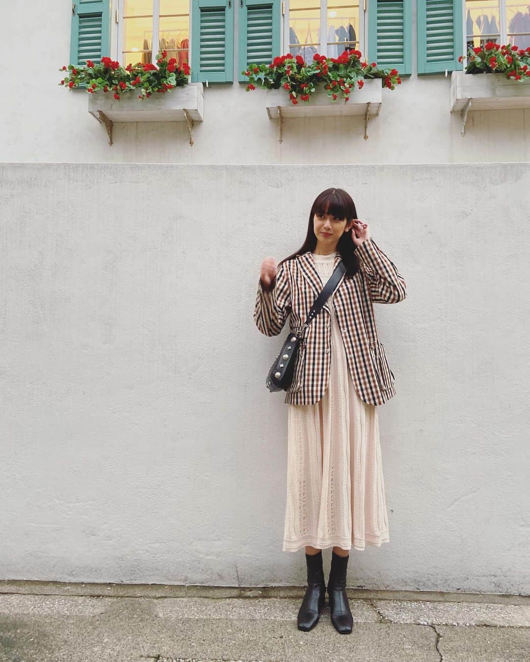 加納奈々美のインスタグラム：「いつかの私服🕊  11月になったのに今日も暖かくてびっくり〜」
