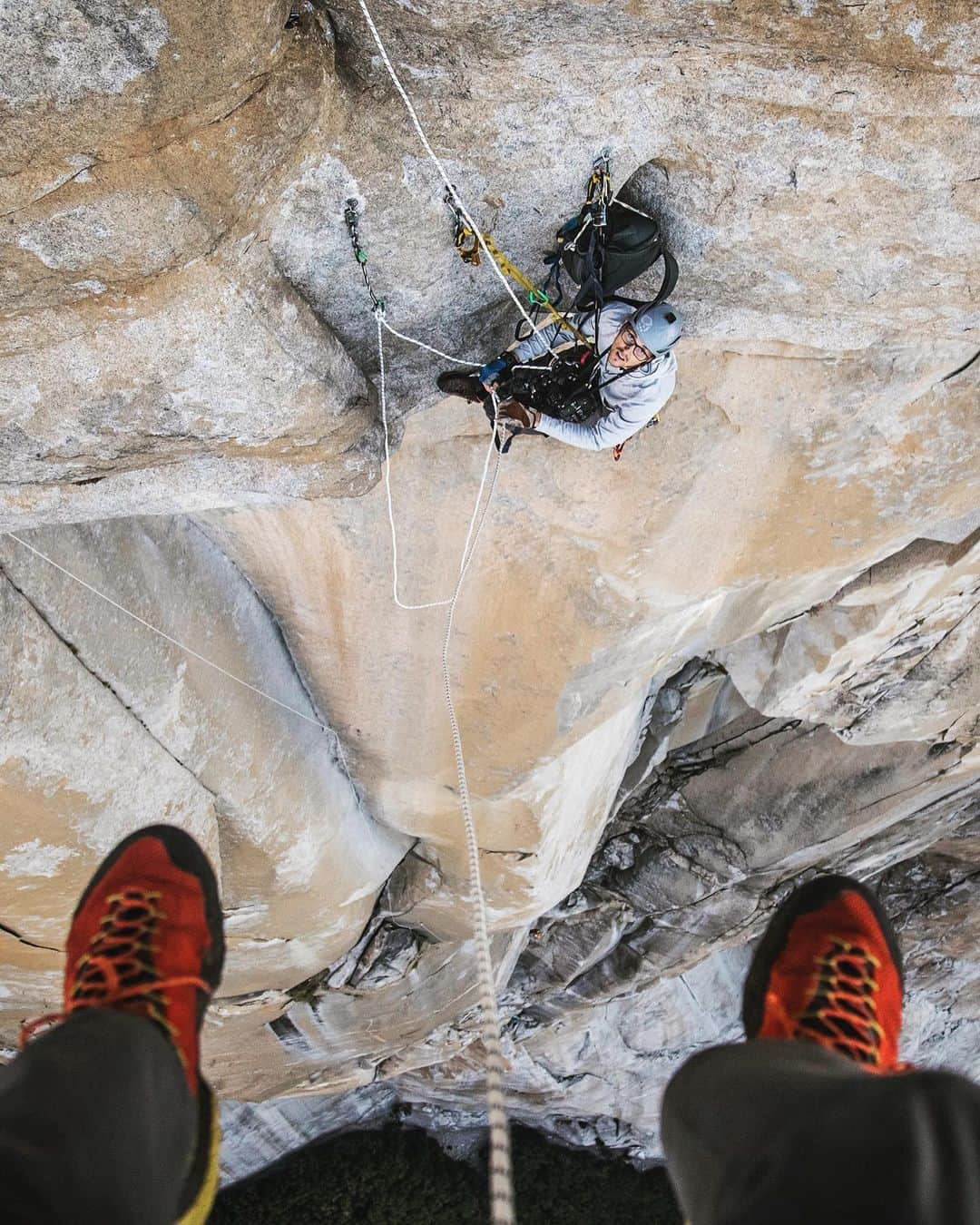 ジミー・チンさんのインスタグラム写真 - (ジミー・チンInstagram)「Hang time w @cheynelempe...」11月2日 2時01分 - jimmychin