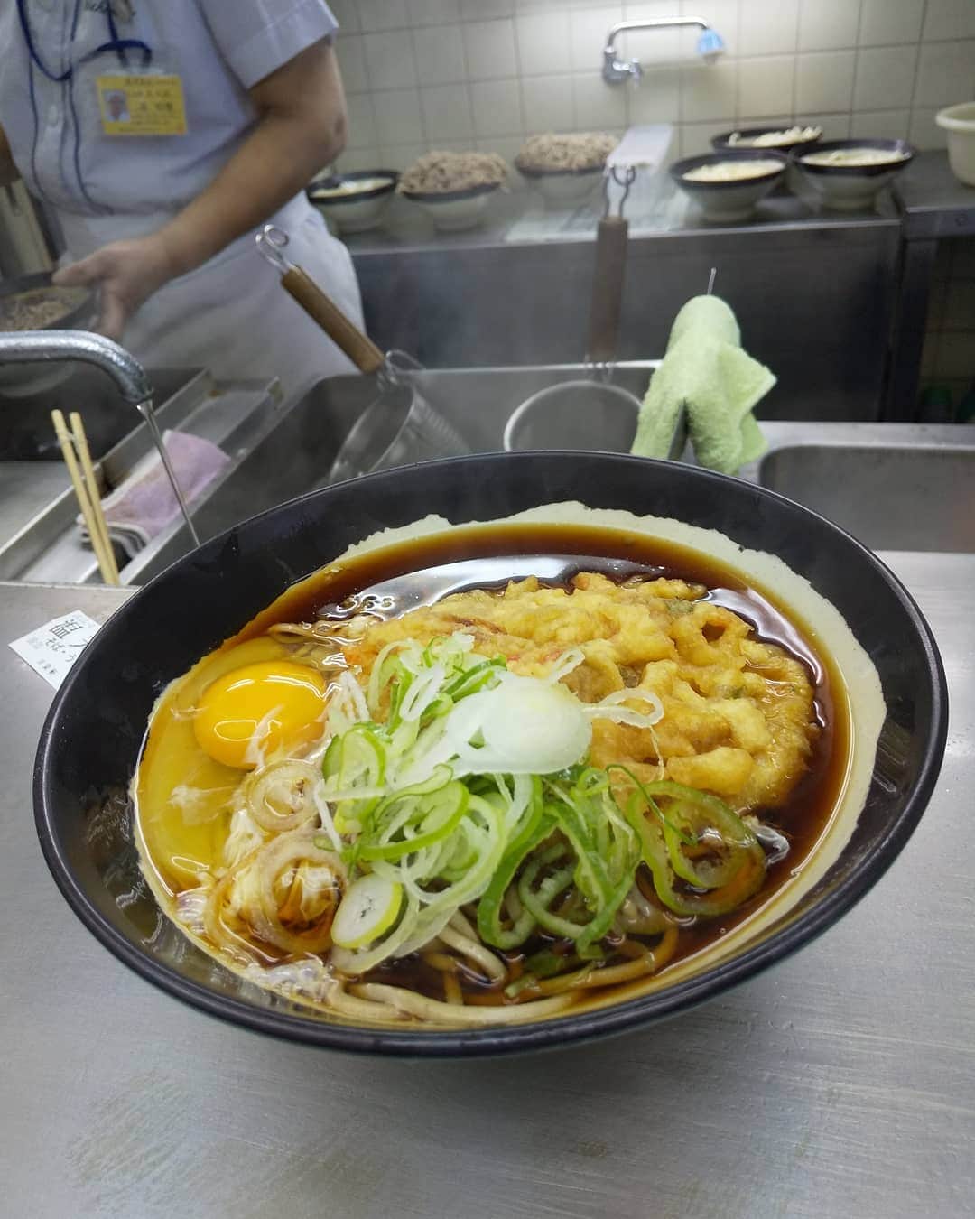 TAJIRIのインスタグラム：「love  it. #tajiri #sobanoodles #東神奈川駅 #立ち食いそば」