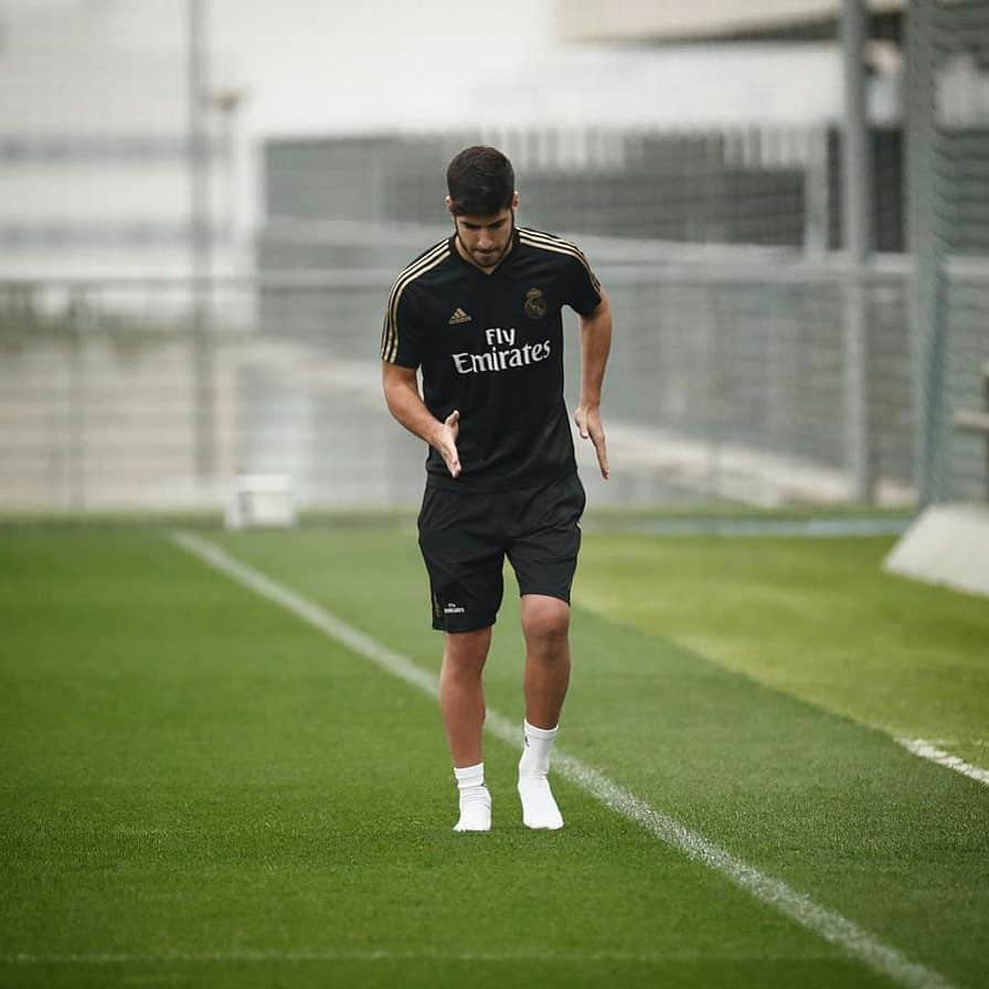 マルコ・アセンシオのインスタグラム：「100 días. ✔️💪🏽 #Vamos」