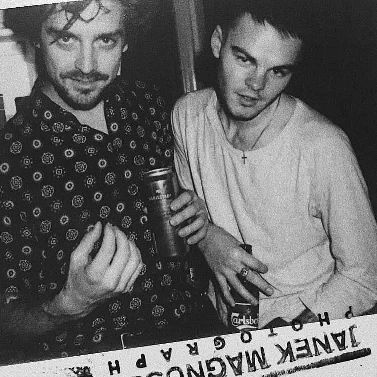 コンラッドのインスタグラム：「Reunion🖤 @martinlandl」