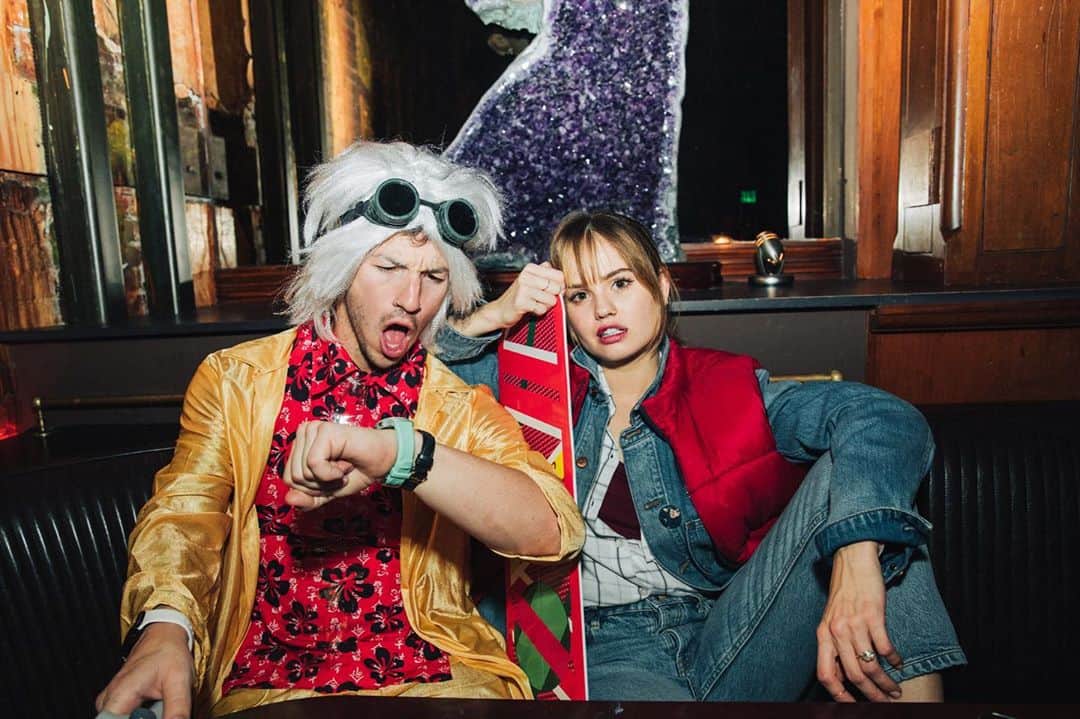 デビー・ライアンのインスタグラム：「we gotta get outta this decade」