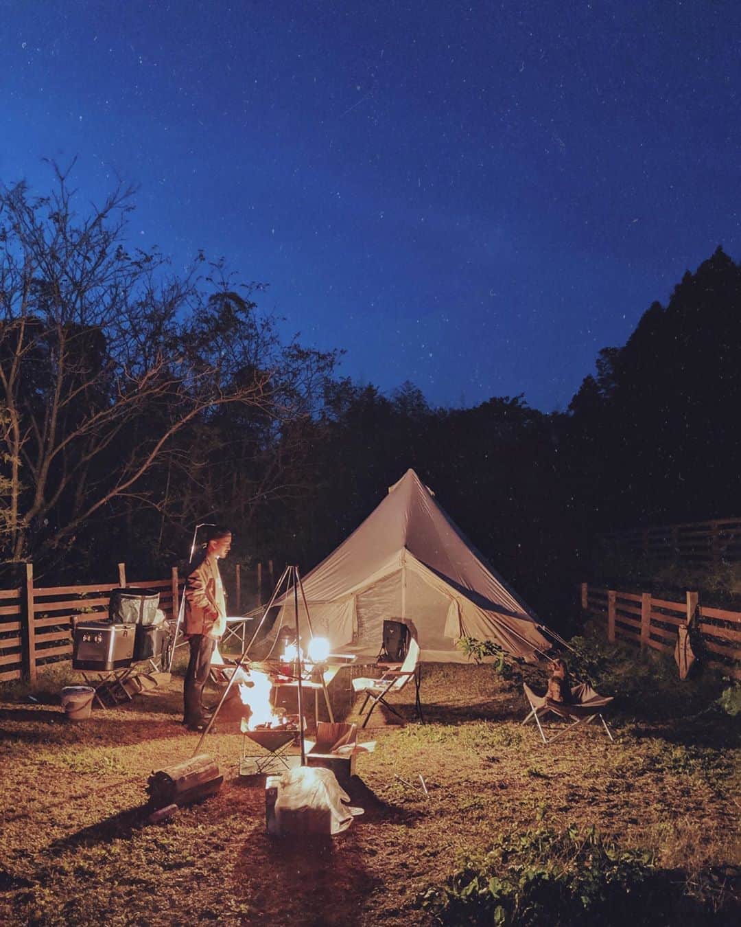 のインスタグラム：「今年最後に来れました。嬉しい♡ 家族でゆっくり、キャンプ🏕 星空見れるかな🌗 #いなかの風キャンプ場#長野 #camp#familycamping #famioy」