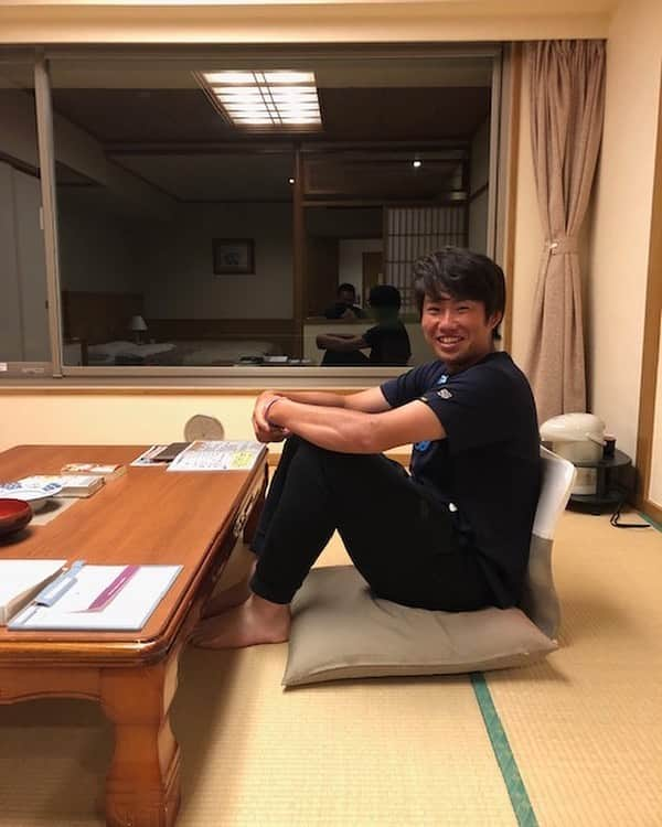 千葉ロッテマリーンズさんのインスタグラム写真 - (千葉ロッテマリーンズInstagram)「ハードな練習を終え部屋でまったりしている原投手 #千葉ロッテマリーンズ #chibalotte #鴨川秋季キャンプ #原嵩 #選手の部屋訪問シリーズ」11月2日 19時04分 - chibalotte