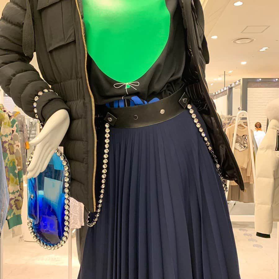 HANKYU.MODEさんのインスタグラム写真 - (HANKYU.MODEInstagram)「CHRISTOPHER KANE AW19 COLLECTION At 3F『D.EDIT』  #Hankyu #HANKYUMODE #umedahankyu #阪急うめだ本店 #うめだ阪急 #阪急百貨店 #osaka #umeda #mode #dedit #christopherkane #クリストファーケイン #aw19 #ドレス #カットソー #ミニバッグ #mooseknuckles #ムースナックルズ」11月2日 17時40分 - hankyumode