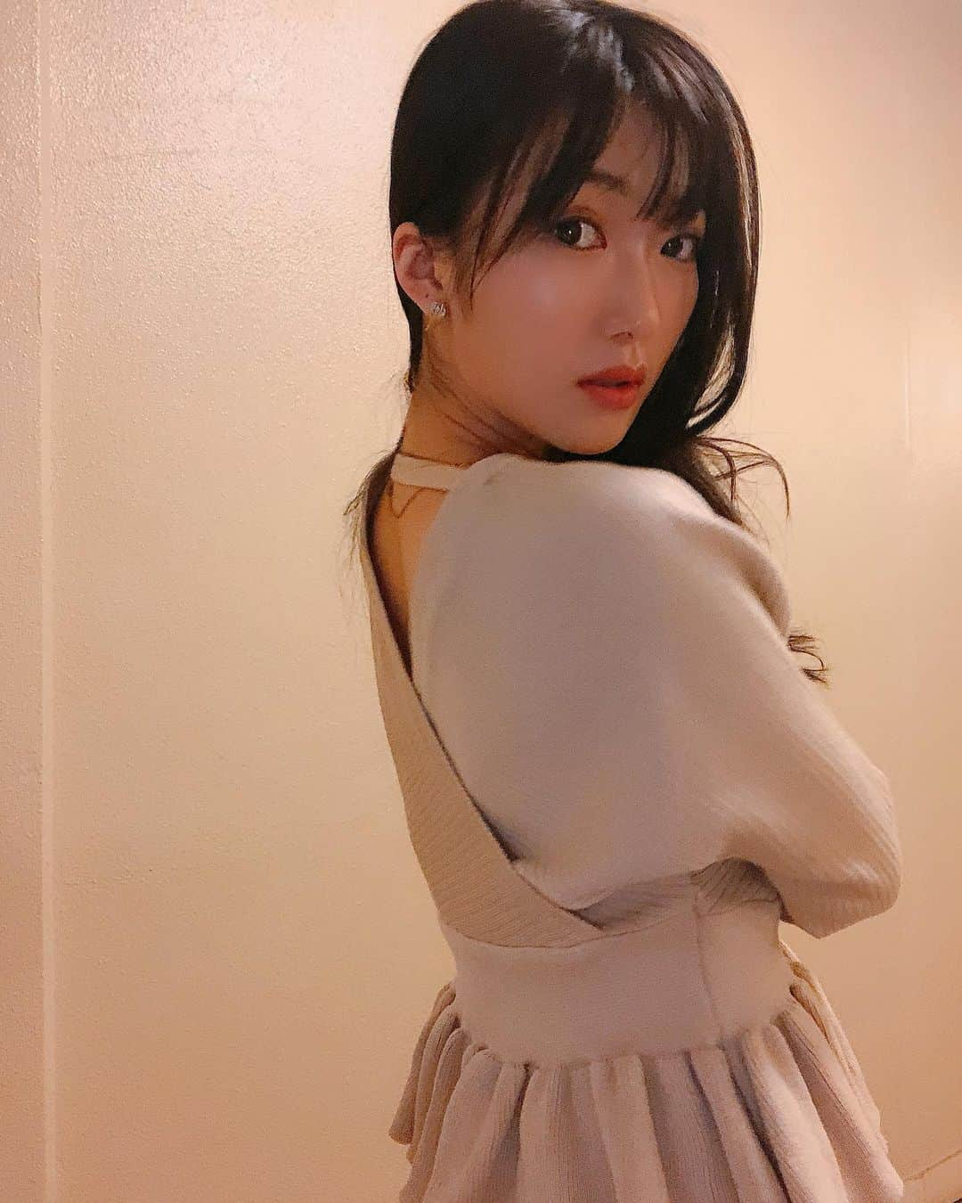 黒田絢子さんのインスタグラム写真 - (黒田絢子Instagram)「可愛いセットアップを連投❤︎ @7things.official . . #黒田絢子 #女優 #アヤファッション #私服 #秋服 #セットアップ #AW #autumnfashion #ootd #ayakokuroda #japanesegirl #actress #mystyle #instagood #followme」11月2日 18時46分 - ayakokuroda_official