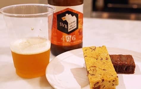 森澤祐介さんのインスタグラム写真 - (森澤祐介Instagram)「. 先日、クラフトビール専門店「スプリングバレーブルワリー(@springvalleybrewery_official )」さんと「ドレンティチョコレート」のコラボレーションイベントが開催されました。 会場の照明を落として暗闇のなか開催するという少し変わったイベントでした^_^ CAVEさんで記事にしていただいてます。 是非ご覧ください😊 ↓ http://cavewine.net/contents/19441 (@cavewine ) .  #springvalleybrewery #スプリングバレーブルワリー#drentychocolate #ドレンティチョコレート#ビール#beer#クラフトビール#chocolate #チョコレート#イベント#五感を#呼び起こす#センシビリティ#ミュージアム#ペアリング#マリアージュ」11月2日 18時48分 - yusuke_morisawa