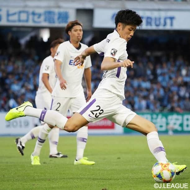 サンフレッチェ広島さんのインスタグラム写真 - (サンフレッチェ広島Instagram)「. ⚽明治安田生命J1リーグ第30節　試合結果⚽ 川崎フロンターレ　2-1　サンフレッチェ広島 前半：1-0 後半：1-1 【得点者（広島のみ）】レアンドロ・ペレイラ  同点に追いついた直後に逆転弾を許し、惜しくも上位対決を制することができず、悔しい敗戦となりました。 アウェイゲームながらも、最後まで熱いご声援をありがとうございました。  #荒木隼人 選手 #野上結貴 選手 #レアンドロペレイラ 選手 #sanfrecce #ICHIGAN」11月2日 18時53分 - sanfrecce.official