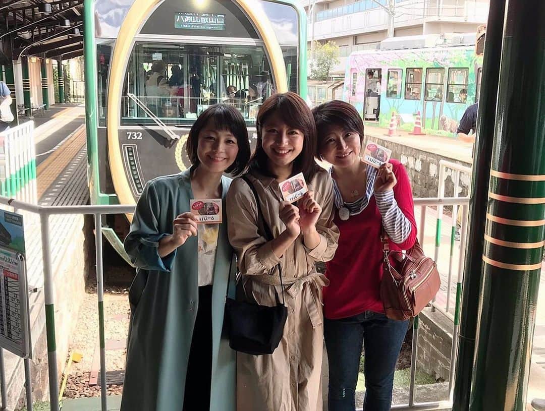 林美沙希さんのインスタグラム写真 - (林美沙希Instagram)「先日オンエアした"秋の京都旅"です。 叡山電車に乗って鞍馬へ🚃 今回乗ったのは観光列車"ひえい"と展望列車"きらら"です。 一乗寺で途中下車して、ラーメン街道を楽しみました♪ ラーメンがとても美味しかったのですが、写真を撮り忘れました。("びし屋"'珍遊"さんで食べました。) これからの紅葉の時期、ぜひ行って見てください😊  #jチャンネル#京都旅#叡山電車#ひえい#きらら#鞍馬#渡部史絵さん#宮脇理恵子さん#林美沙希#女子旅#食べることが好き」11月2日 10時48分 - misaki0hayashi