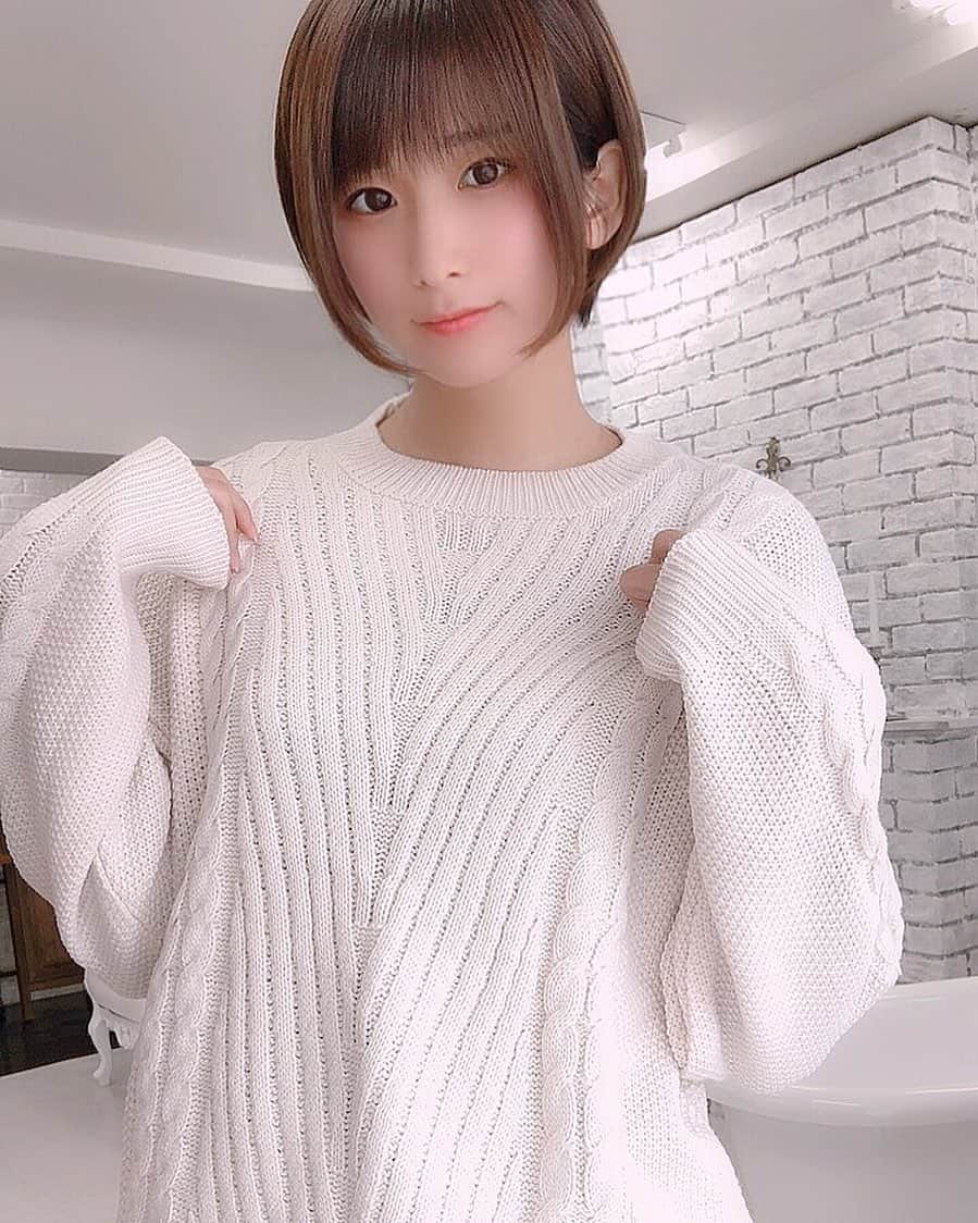 来栖うさこさんのインスタグラム写真 - (来栖うさこInstagram)「🍁 . ニットの季節になりましたね🧶 . 👗アンドリリ　@andrere___ . . . .  #来栖うさこ  #齧り付きたいお尻 #愛媛県産グラドル #グラドル #グラビア #ショートカット女子 #お尻 #model #cosplayer #水着 #sexy #fashion  #ニット #andrere #アンドリリ」11月2日 11時06分 - kurusu_usako