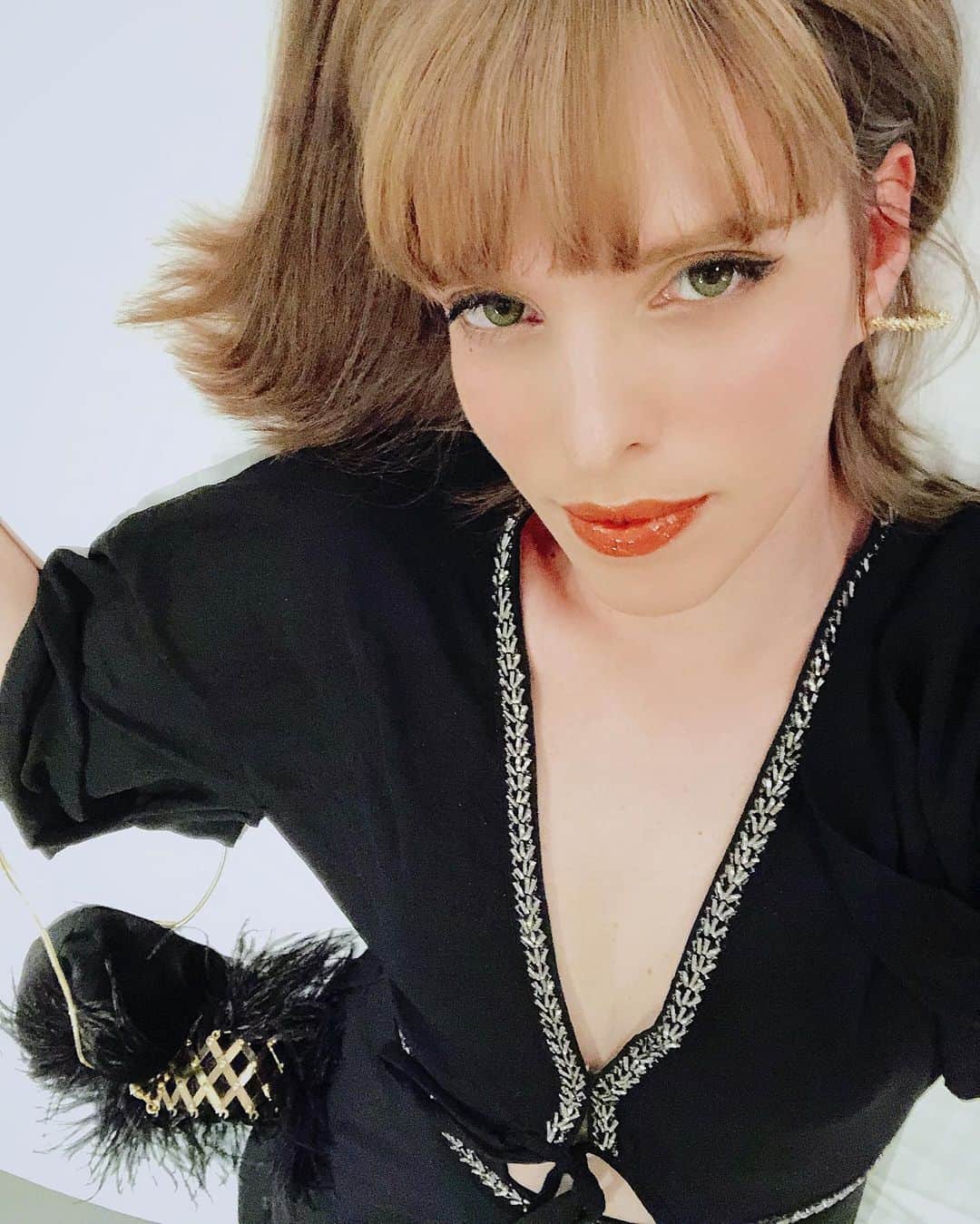 のインスタグラム：「* 🏹🖤💫✨🥀 weekend♥ * #weekend#japan#love#beauty#latina #yslbeauty #ばたんきゅー。 #素敵な週末を♡ @rosantica_official」