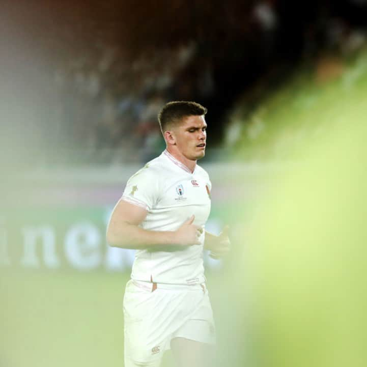 ラグビーイングランド代表さんのインスタグラム写真 - (ラグビーイングランド代表Instagram)「@owenfaz leads England into a massive second half. . #RWCFinal #CarryThemHome」11月2日 19時16分 - englandrugby