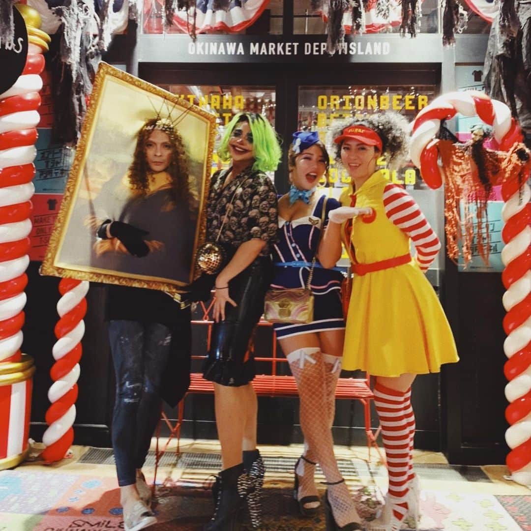 のインスタグラム：「ハロウィン記念日w 去年の写真はタイミング逃してアップできなかったから今回はまとめて連投」
