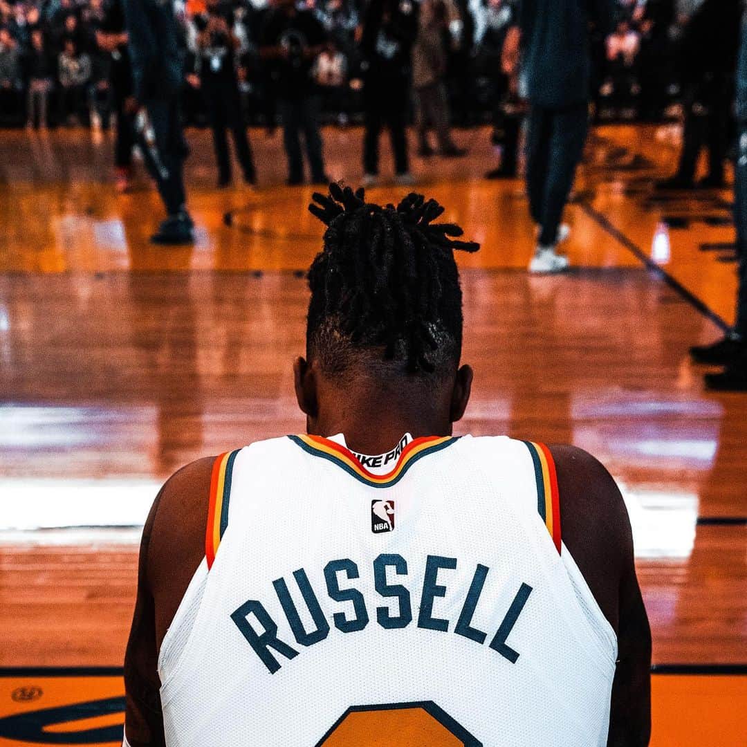 デアンジェロ・ラッセルのインスタグラム：「Just Basketball.」
