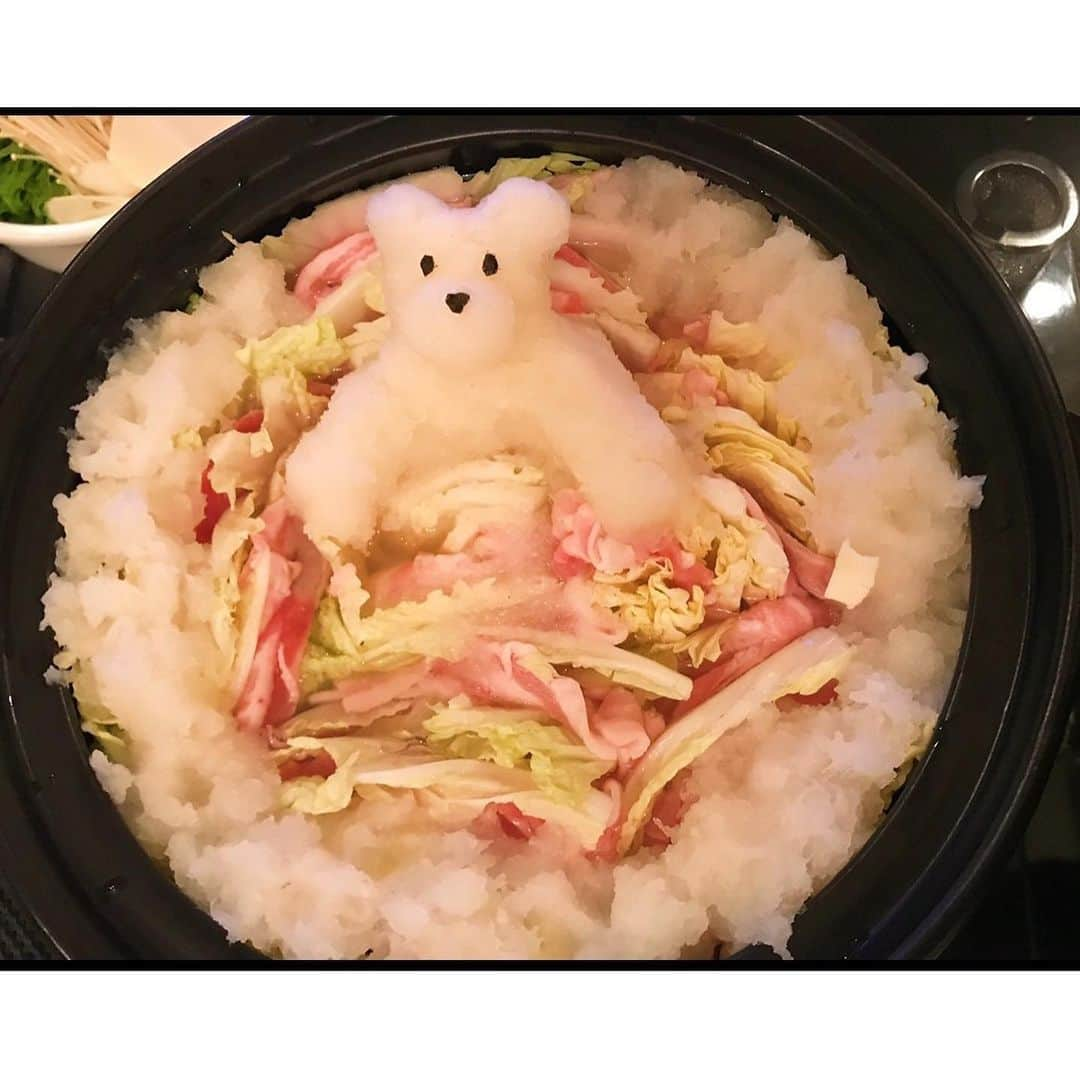 板野友美さんのインスタグラム写真 - (板野友美Instagram)「『ともちんは料理作りますか？』 というご質問がいくつかあったので この機会に　#友飯　を大公開します🍳  ほとんど @kurashiru と @delishkitchen.tv  をみて 作ってます(⸝⸝⸝´꒳`⸝⸝⸝) #友飯  #料理  #cooking」11月2日 20時08分 - tomo.i_0703