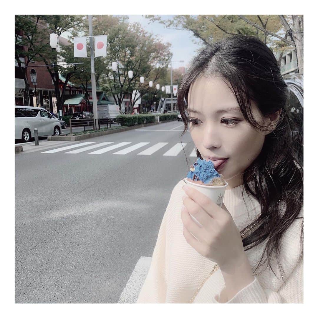 黒木晴香のインスタグラム：「👅💙💙💙 ——————————— #tokyo #japan #omotesando #20191102」